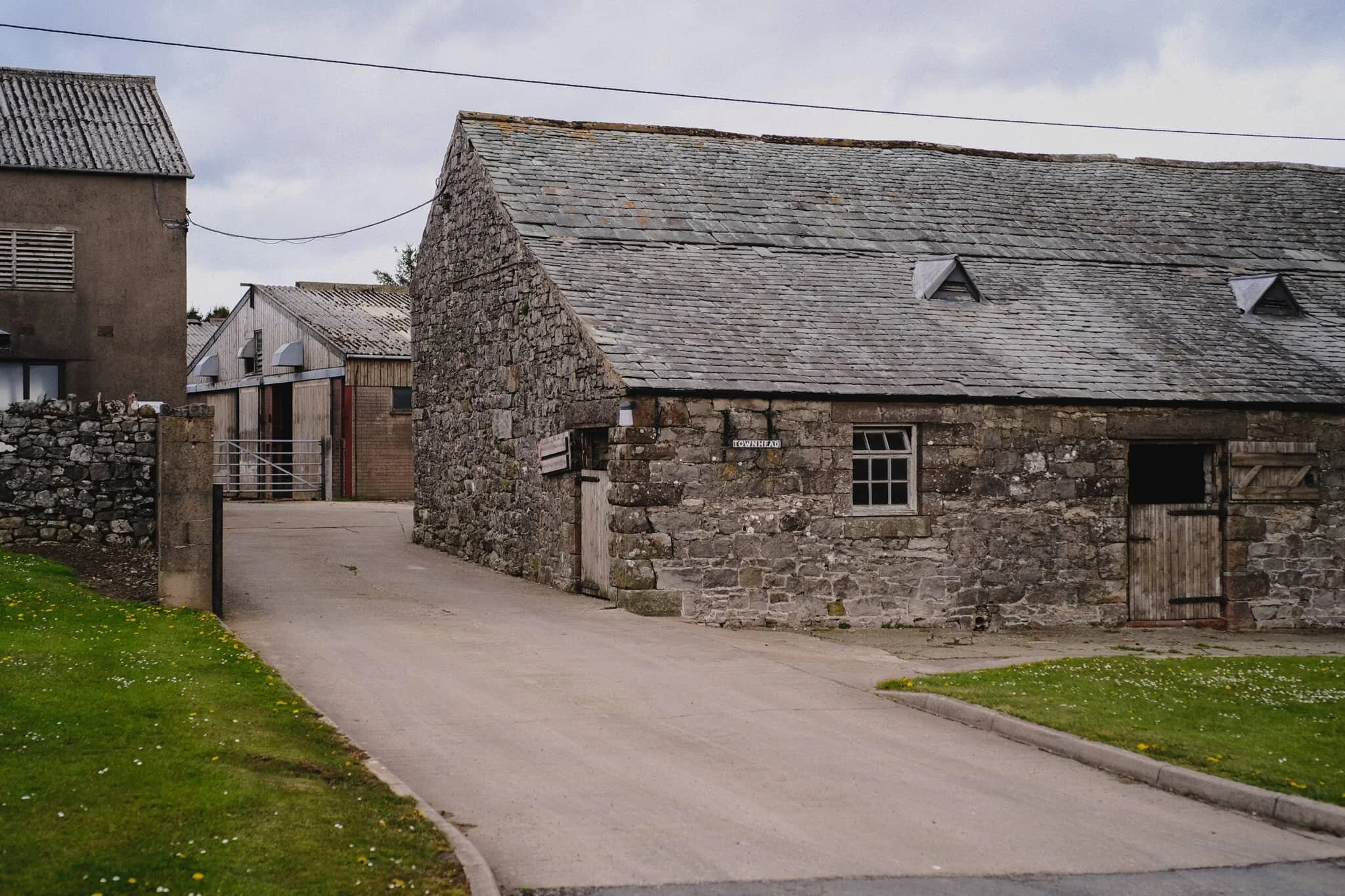 A rather beautiful old barn.