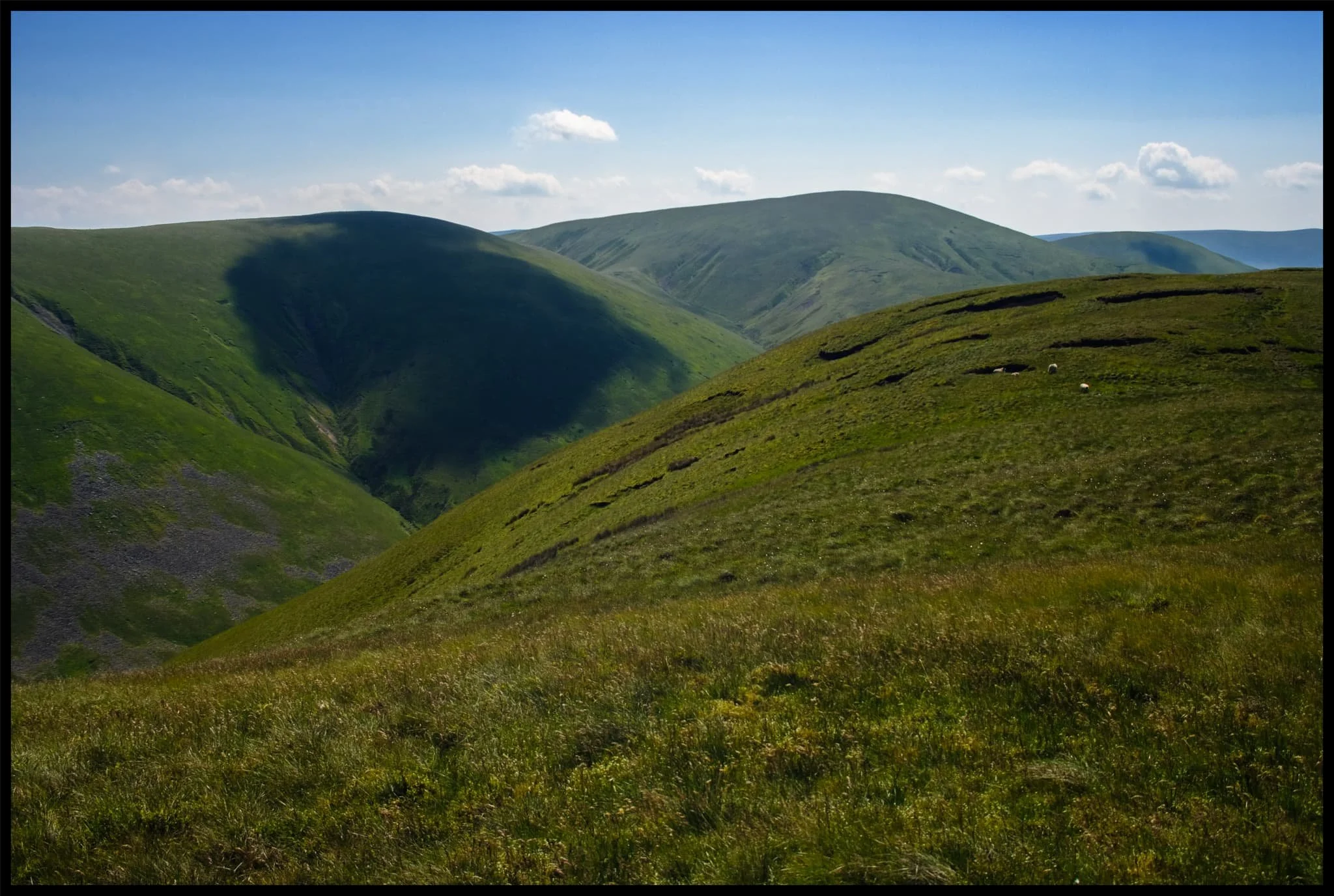  I neared the eastern edge of West Fell to get a sense of the drop down to Bowderdale. 