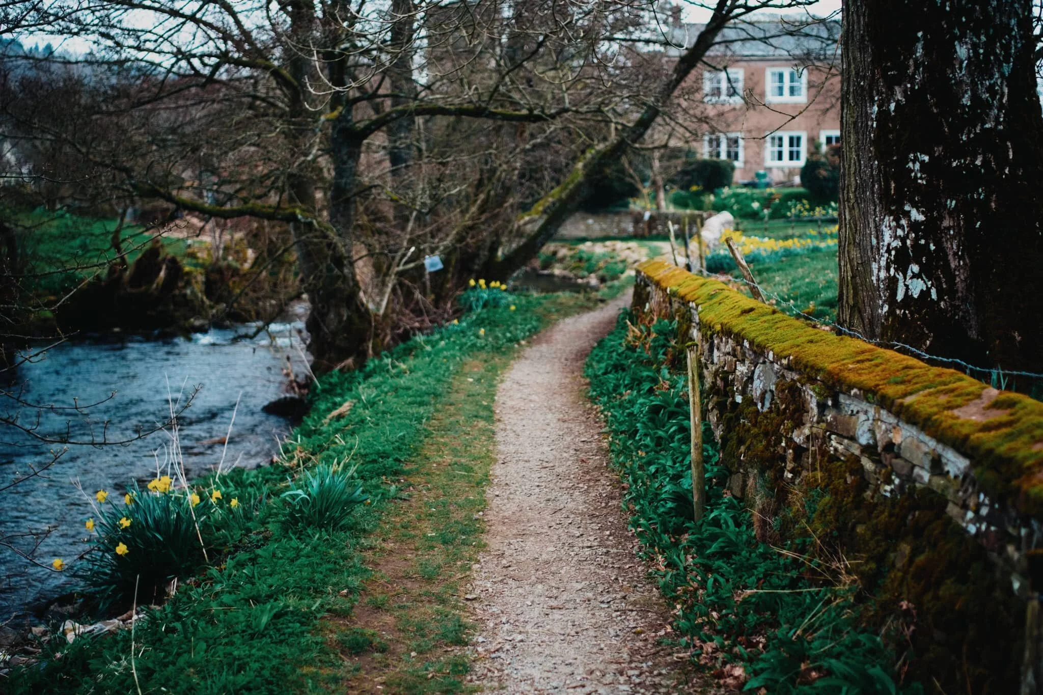 We took the beckside path east to head to Priest’s Mill.