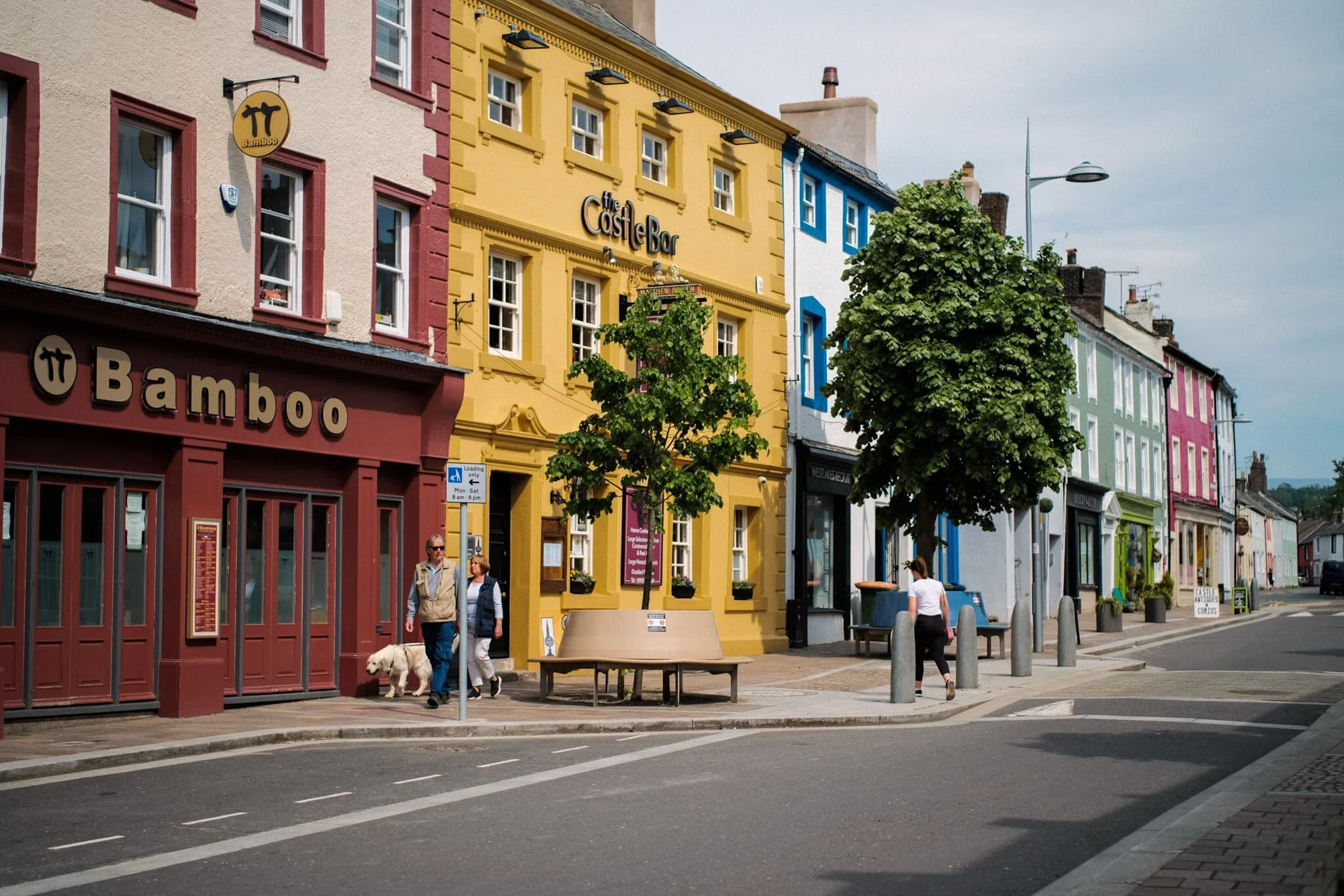 I love this side of Cockermouth, Market Place, with all the colourful buildings. More of this in Cumbria, please.