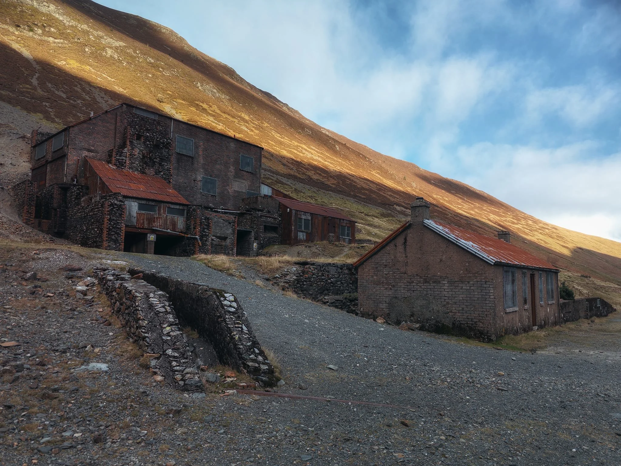  There&rsquo;s been evidence of mining here since the 1500s but the main workings were established in the early 1800s. First, silver and lead were extracted. Once lead became unprofitable, barium and zinc ores were mined. Force Crag Mine was the last mine to remain open in the Lake District, closing in 1991. 