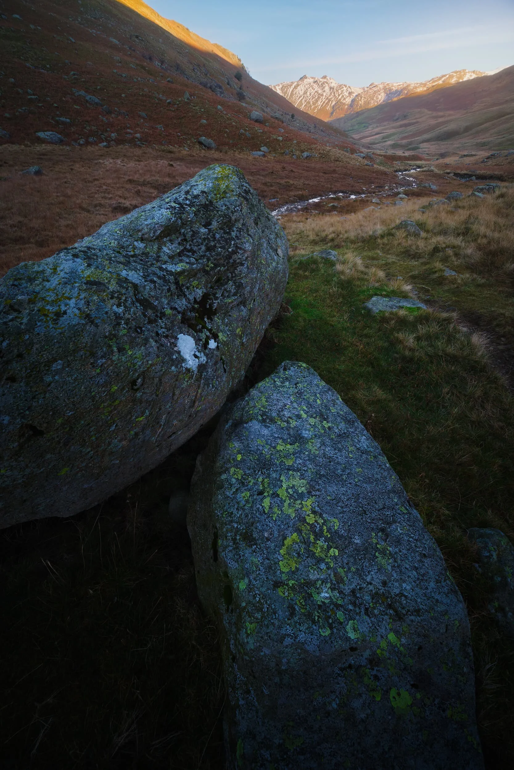 Heading back out of the valley I found more interesting arrangements of boulders to utilise compositionally, also positioning Deepdale Beck as a leading line towards Angletarn Pikes.