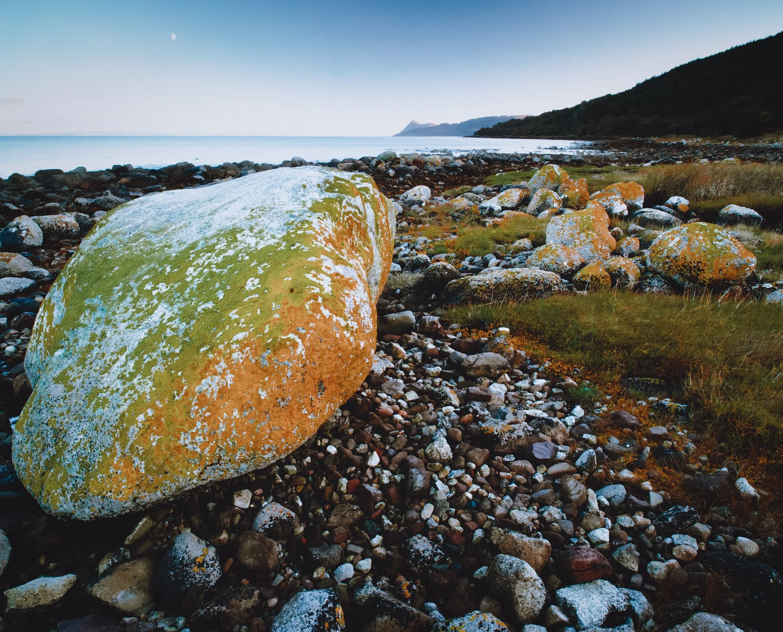  Some of the boulders around Merkland Point were covered in the most vivid moss and lichen I&rsquo;ve ever seen. Truly otherworldly. 