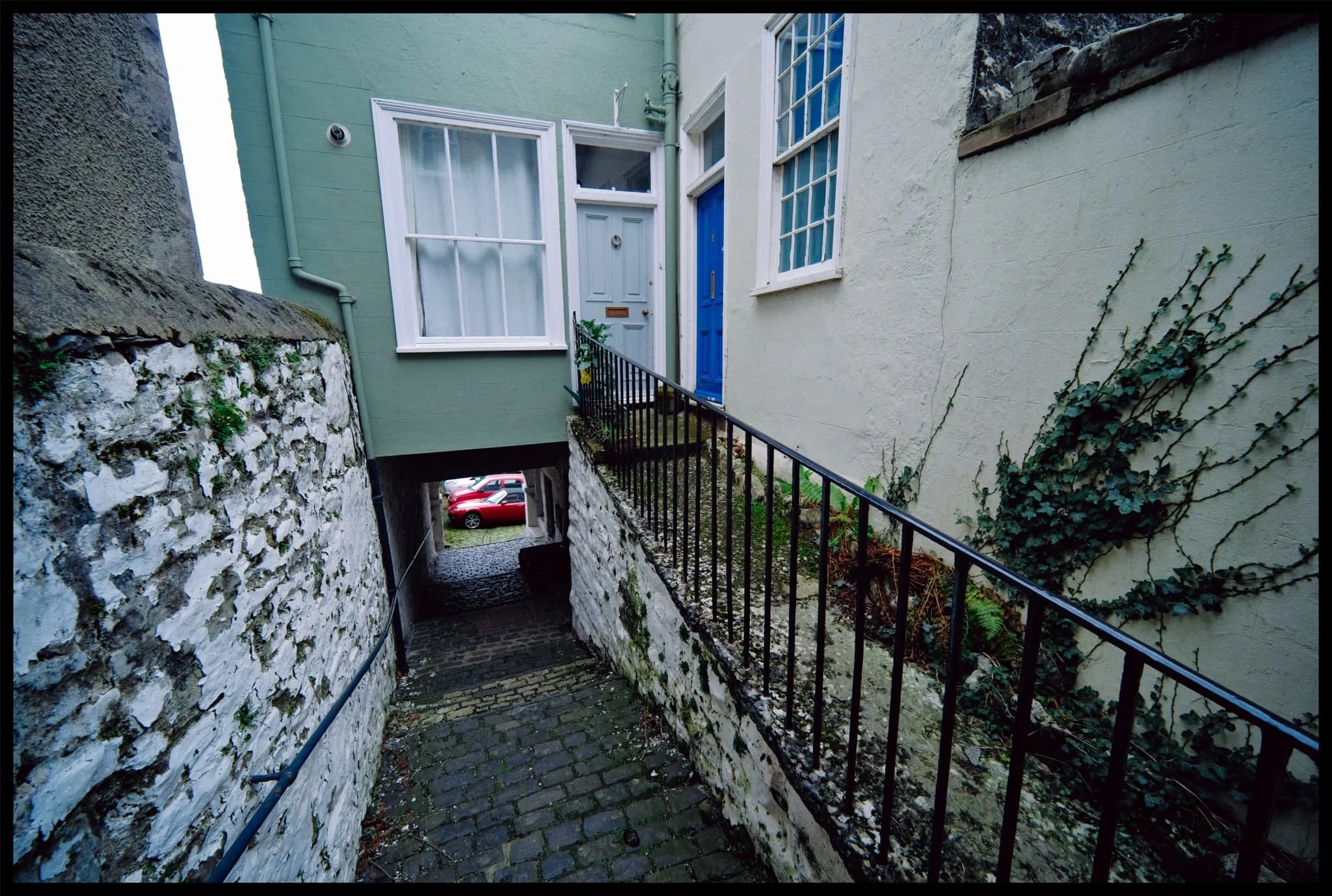  I came off Beast Banks early to trundle through Collin Croft. In its heyday during the mid to late 19th century, Collin Croft would have been home to a whole host of tradesmen, including printers, tobacconists, a brass foundry, an iron foundry, a whitesmith, joiners, coal merchants, bell hangers, nail makers, cabinet makers, chair men, bobbin makers, armourers and many more. 