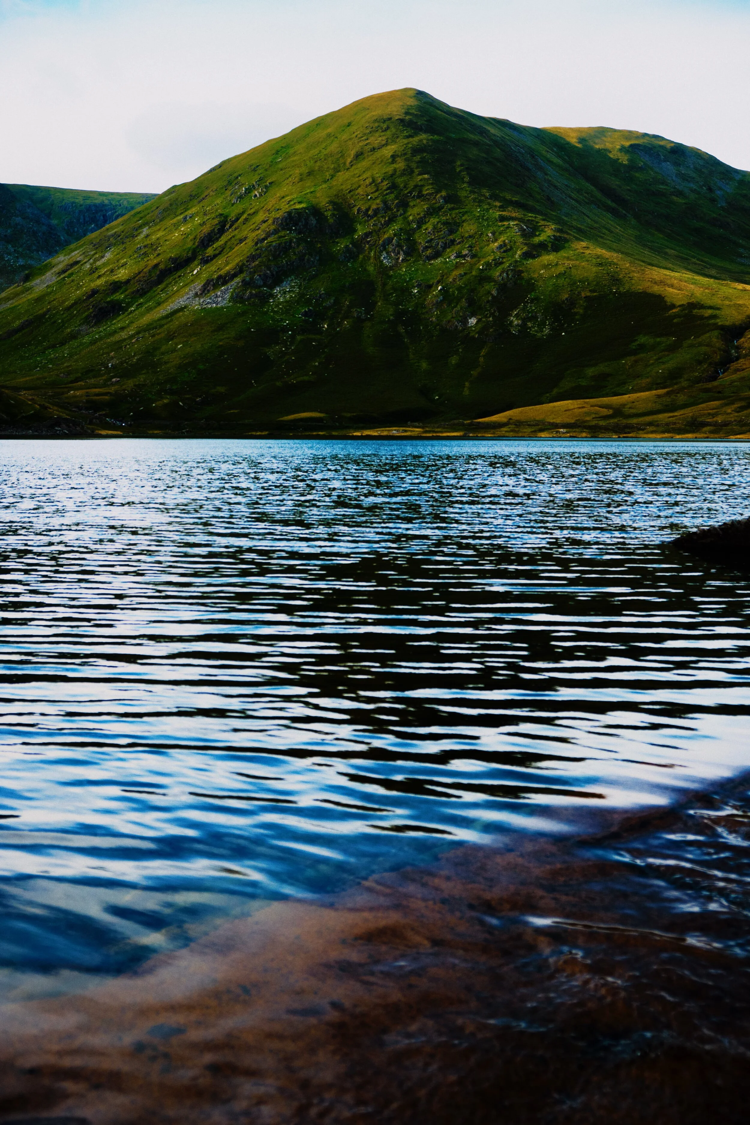 Previously unable to find a footbridge to cross the reservoir, we decide to just walk across the reservoir’s outflow. I nabbed this composition on my way across.