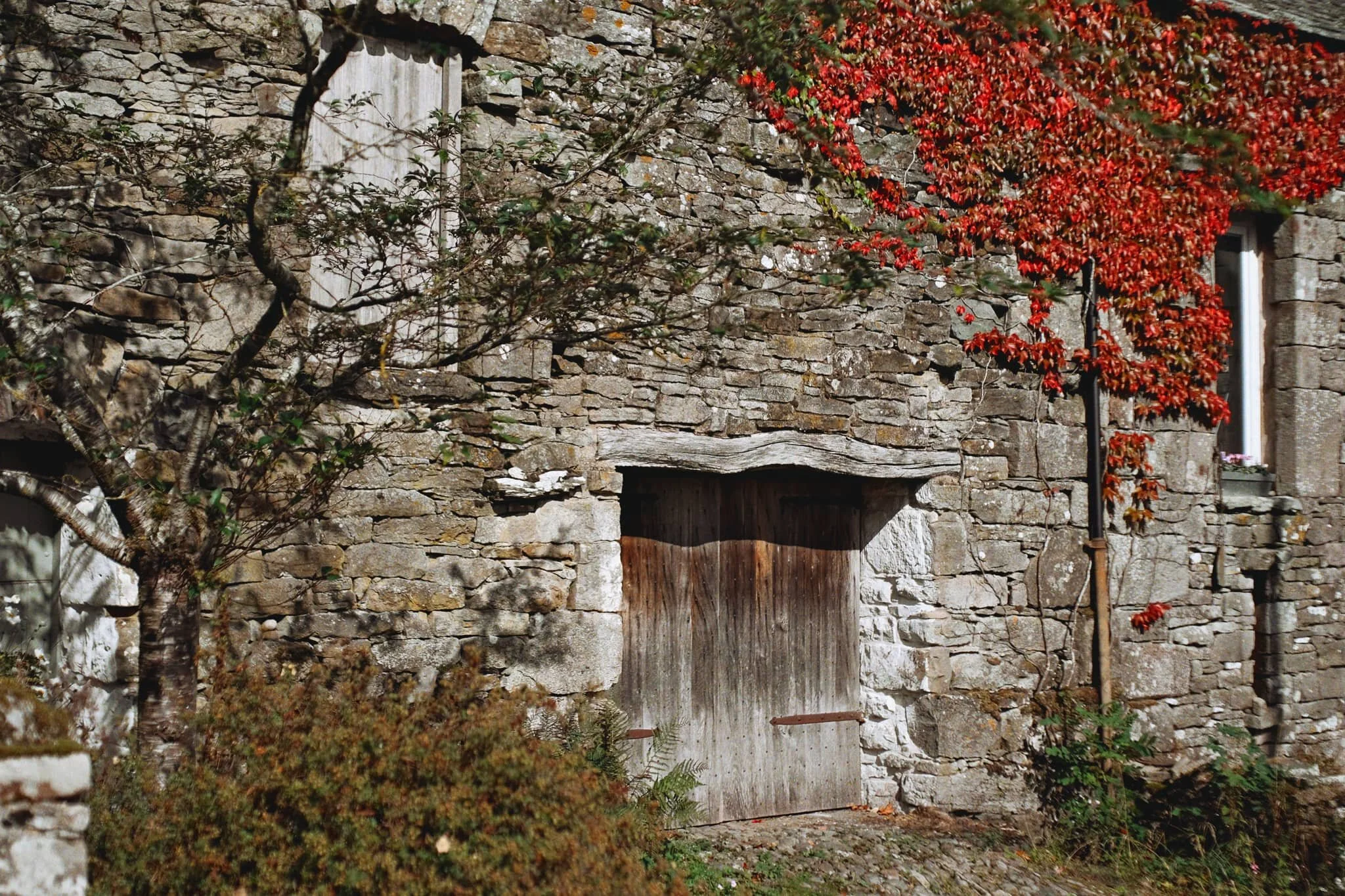  An impossibly pretty farmhouse, with many of its original features still intact. 