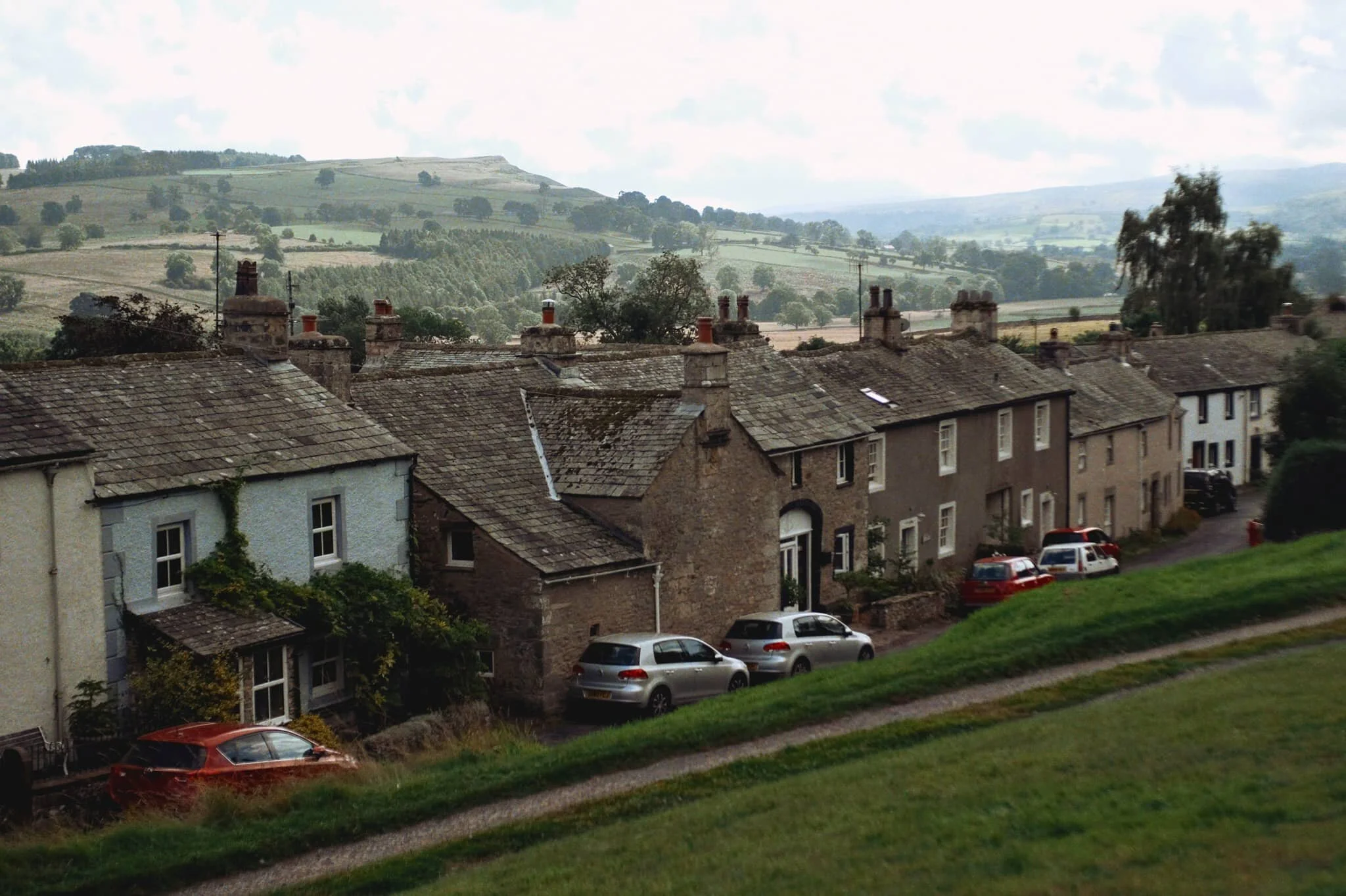  This row of cottages in Helton enjoy some crackin&rsquo; views across the valley to Burtree Scar and the Ullswater Fells. 