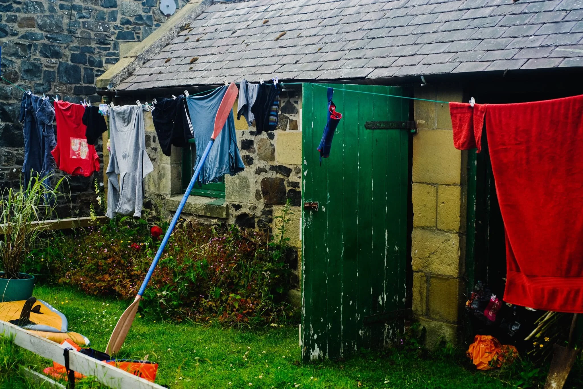 We close in on the charming village of Low-Newton-by-the-Sea, an old fishing village now almost totally owned by the National Trust.