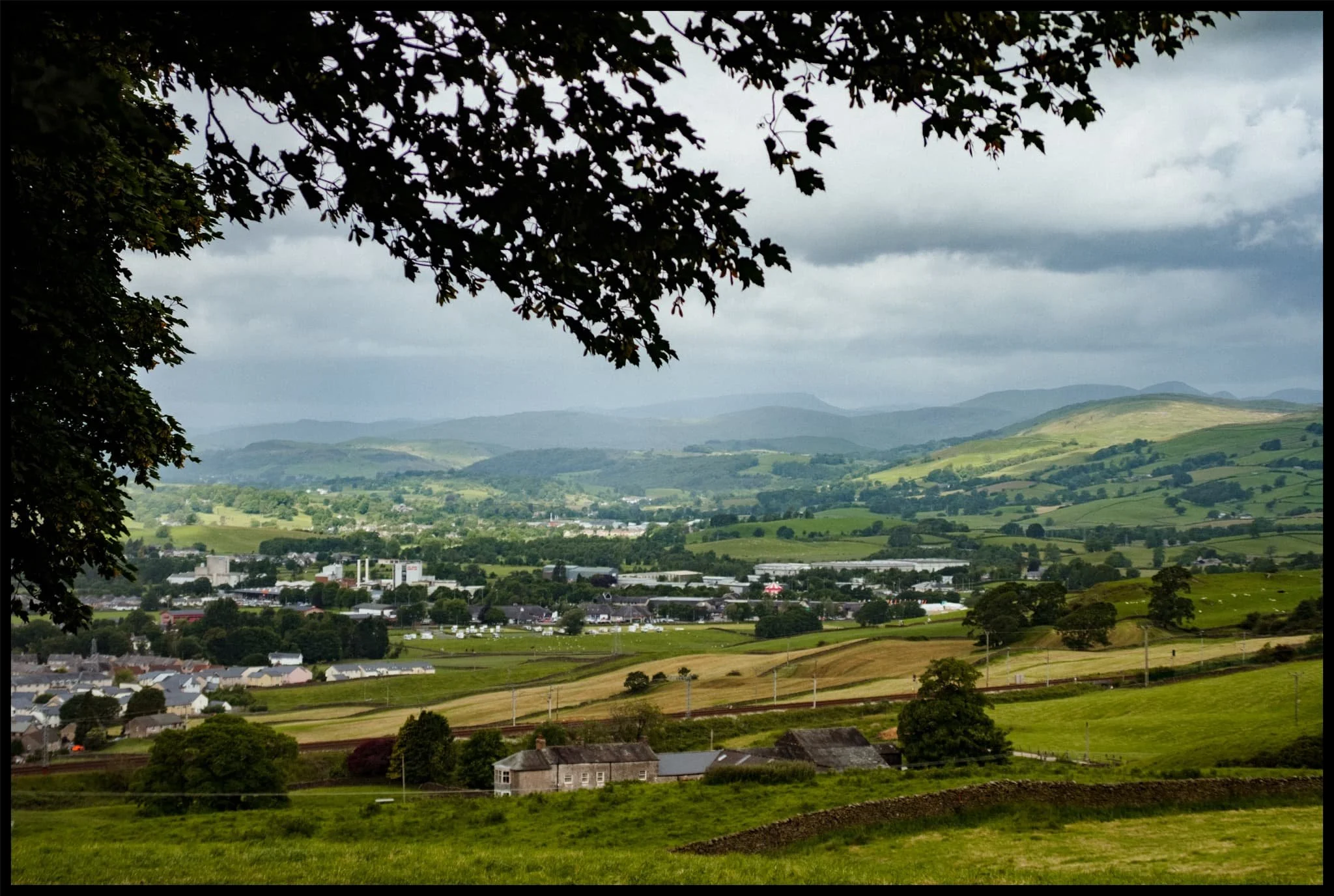 The distant fells start to get hazy as the approaching rain saturates them. 