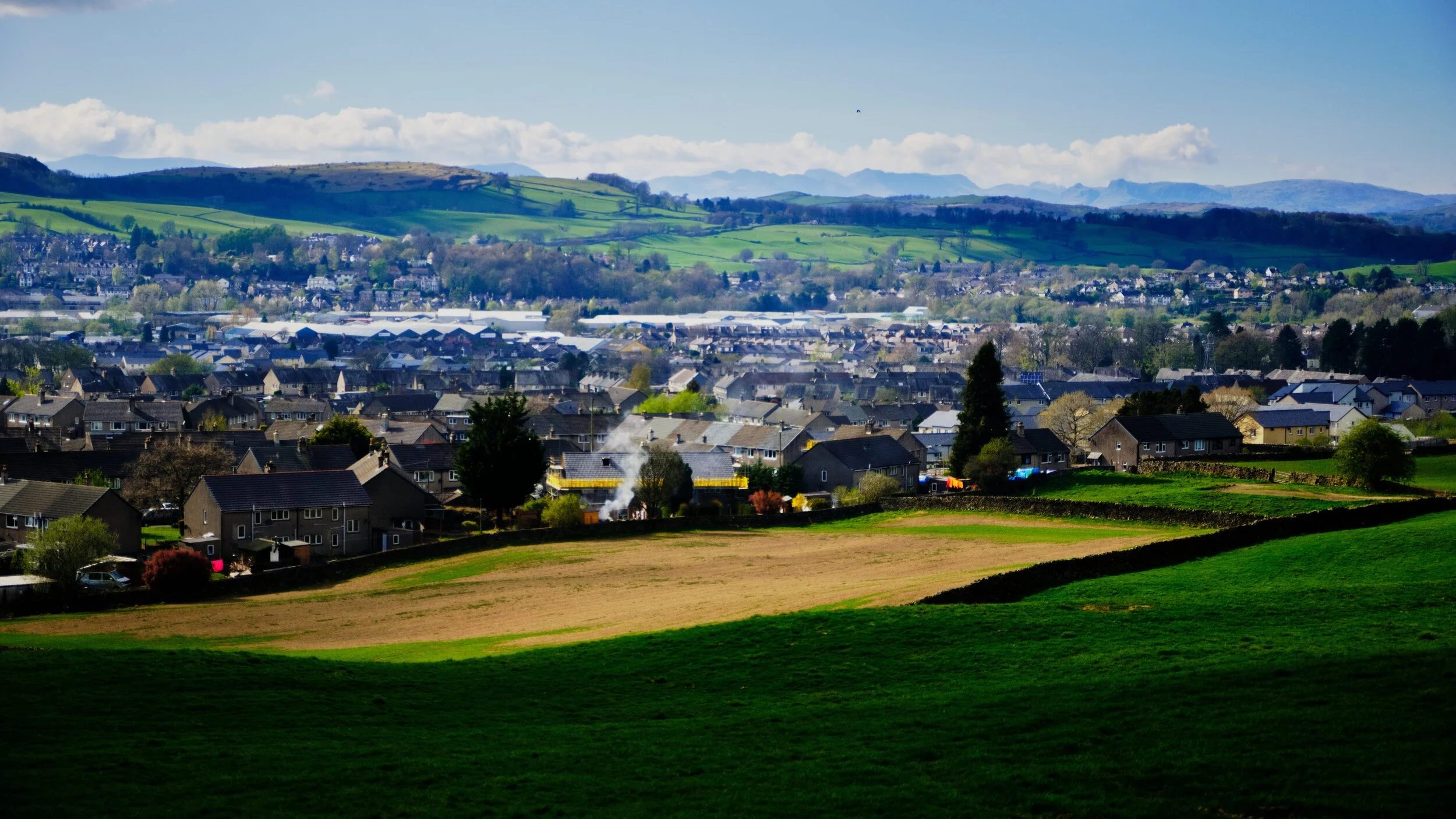 The views quickly open up once you pop out of East Kendal from Sandylands. The Lakeland fells start to become apparent too.
