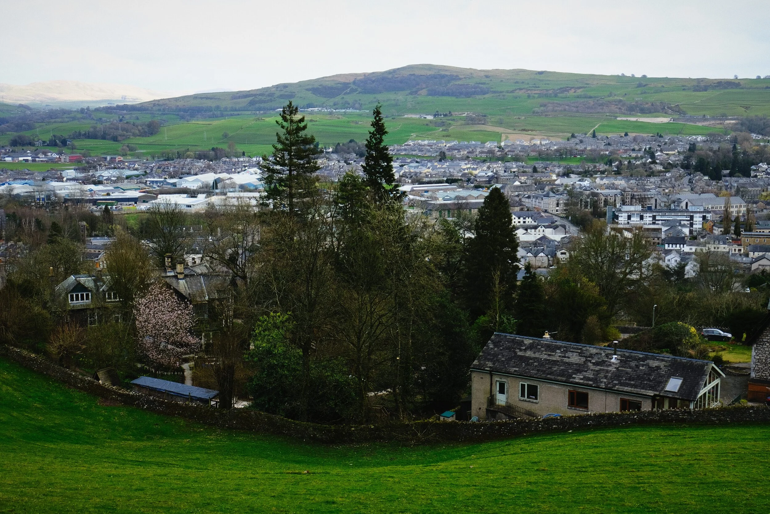I mostly took this because I enjoyed the way the dip in the field below mirrored the shape of Benson Knott in the distance. That’s all.