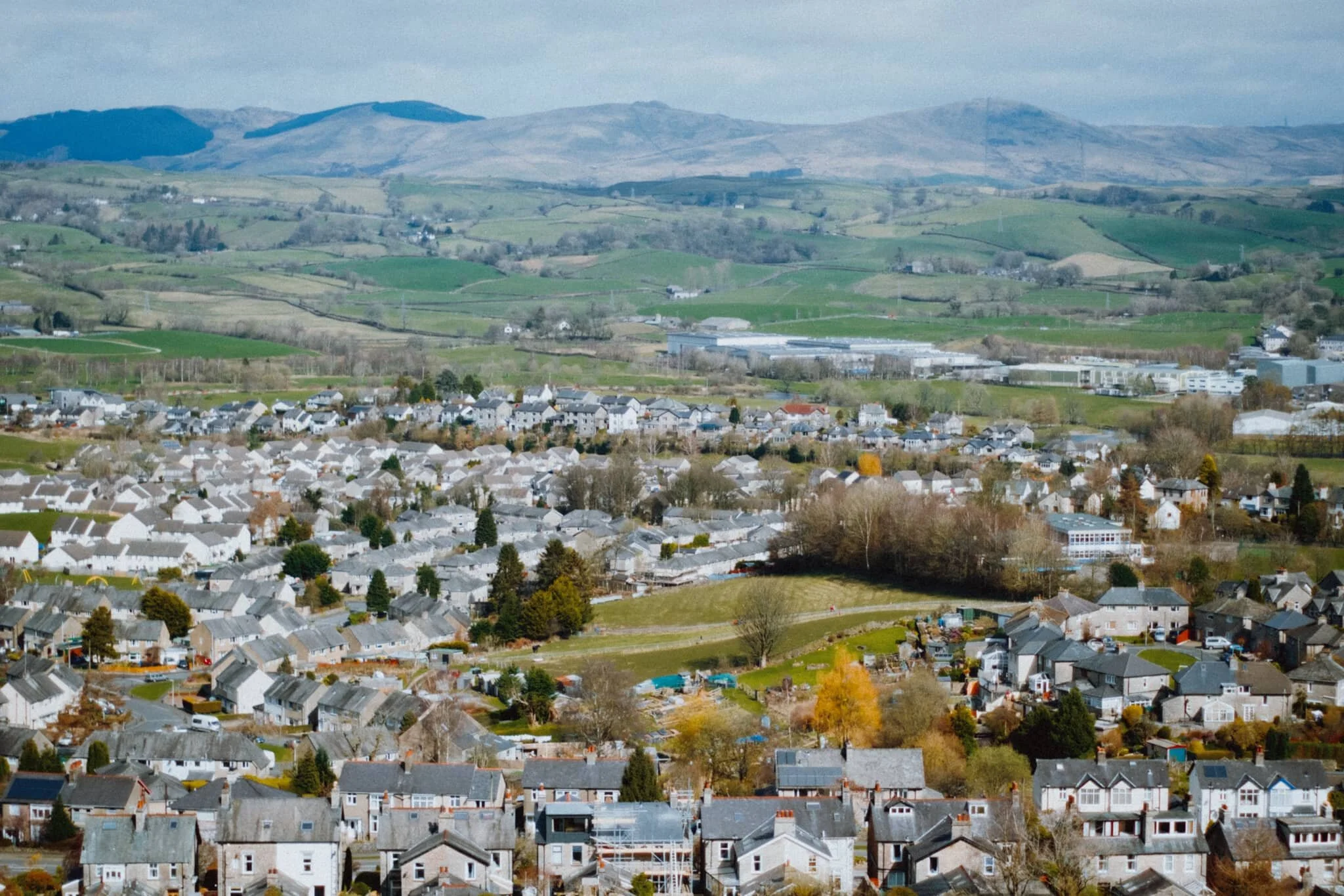 Making our way back down Kendal Fell, with sprawling views across the town to enjoy.
