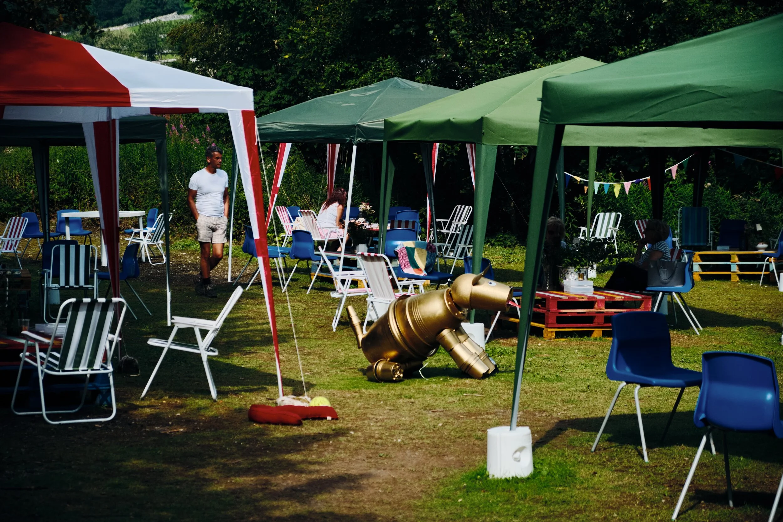 Back at Settle, we stop for refreshments at Victoria Hall, in order to support its donation efforts to stay afloat during troubling times. Yes, that’s a golden dog made from flowerpots.