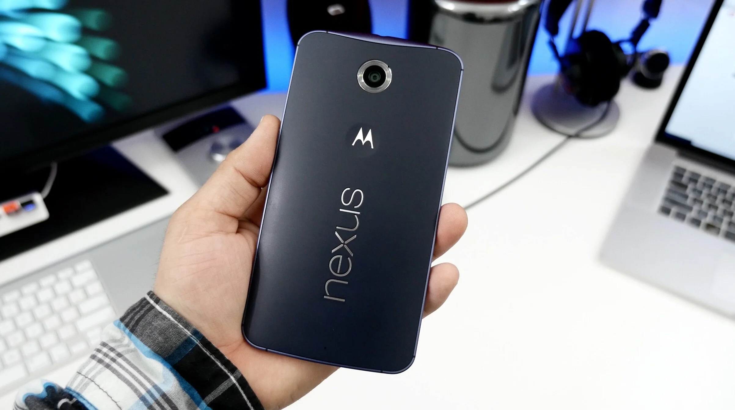  The Motorola/Google Nexus 6 &ldquo;phablet&rdquo;. Image courtesy of  9to5google.com  
