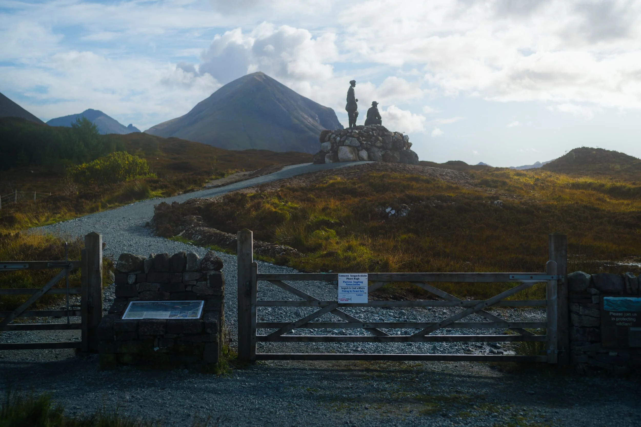 Rising up the other side of the new Collie & Mackenzie statue is another member of the Red Cuillins, Marsco (736 m/2,415 ft).