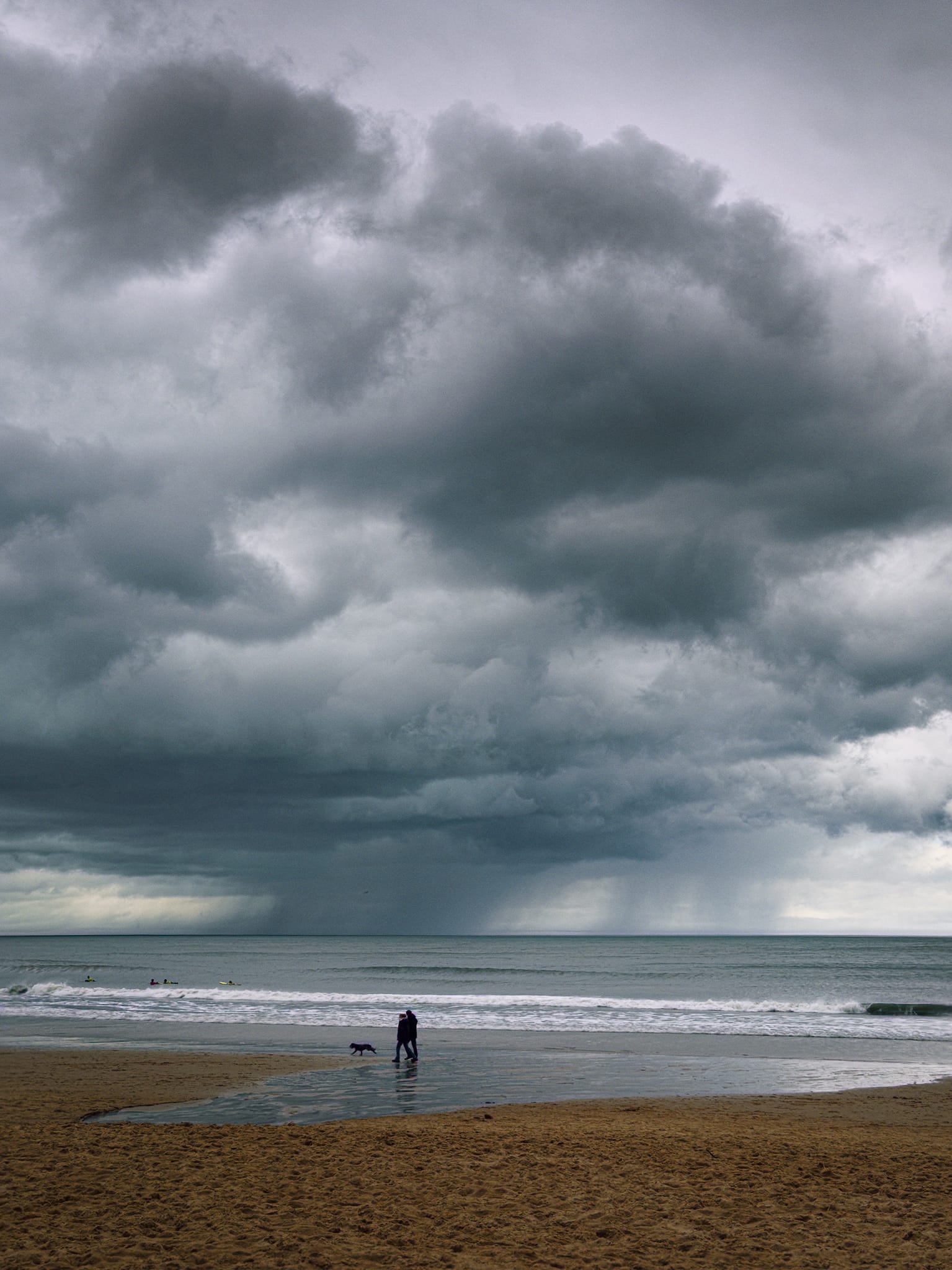 Moving north from King Eddy&rsquo;s Bay, we arrived at Long Sands Beach to people-bashing winds and passing squalls from the tail of Storm Dave.