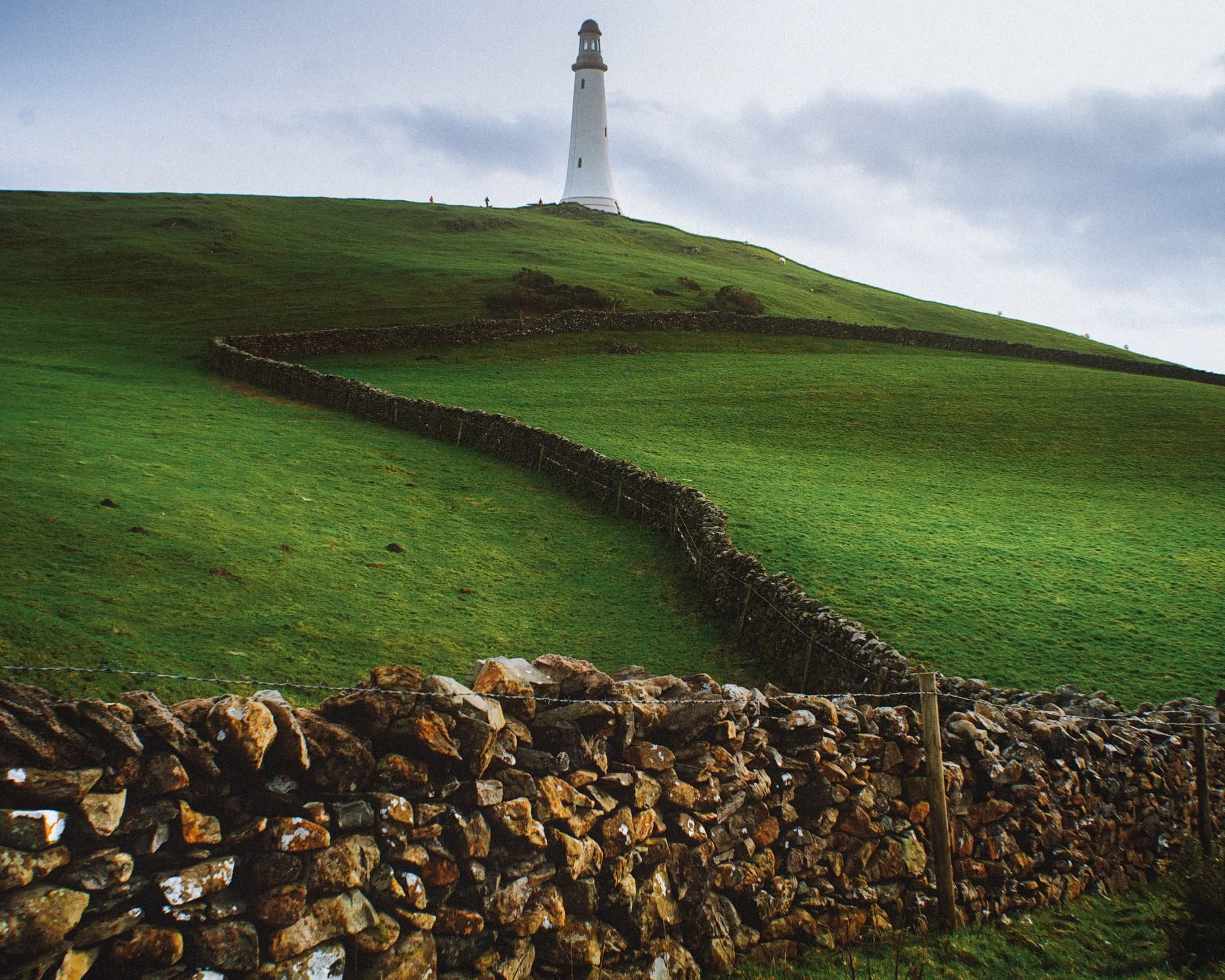  A winding drystone wall catches my eye for a nice composition involving the Hoad. 