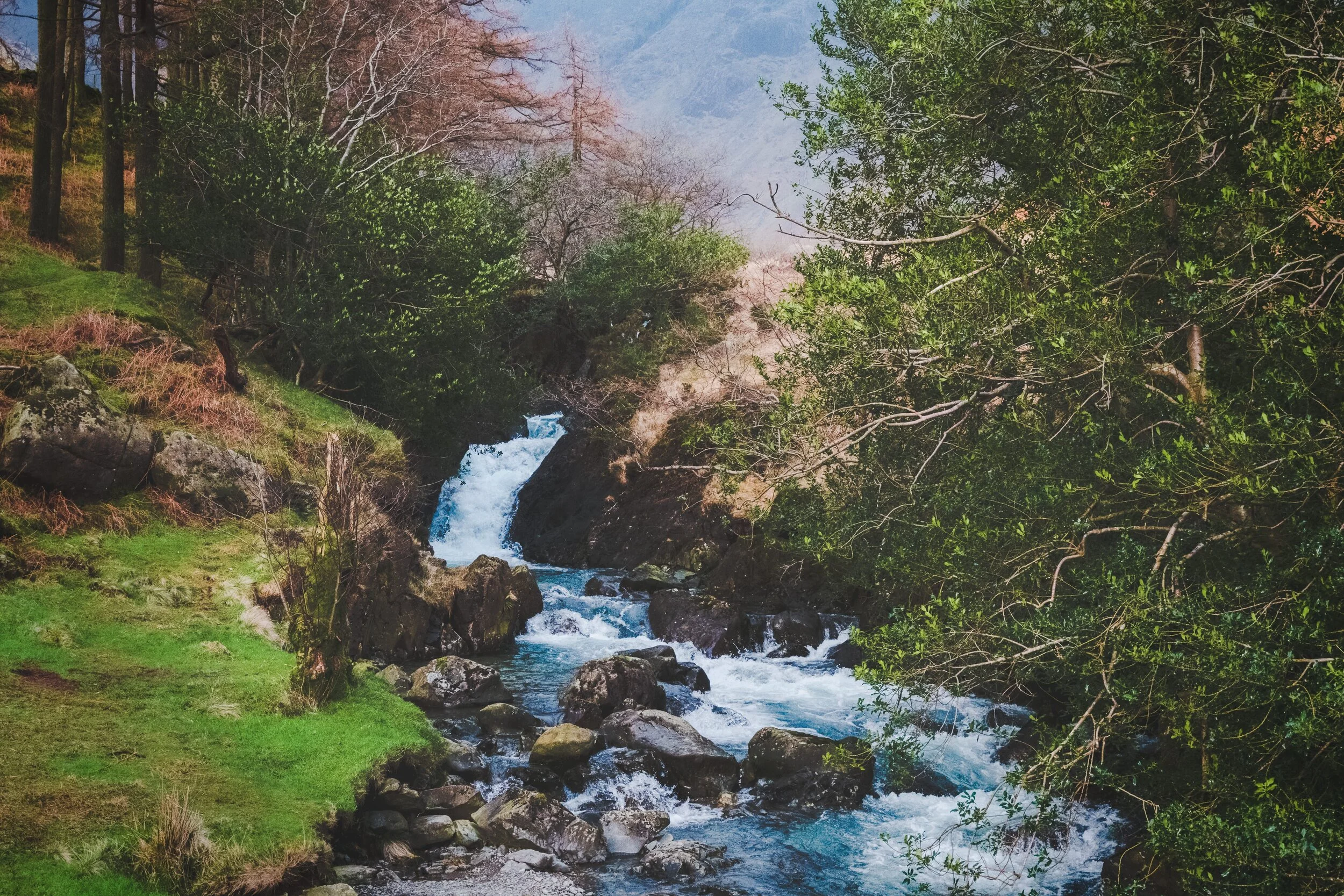 The upper part of Ritson’s Force, which begins life in the crag wall of Pillar above Mosedale. “Force” comes from the Old Norse foss , meaning “waterfall”.
